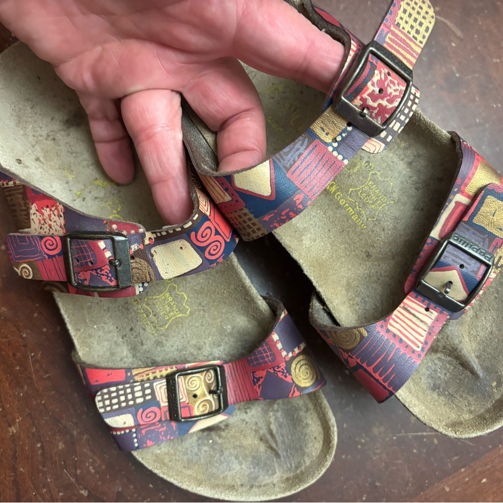 Papilla by Birkenstock size 9 leather graphic design colorblock slides sandals